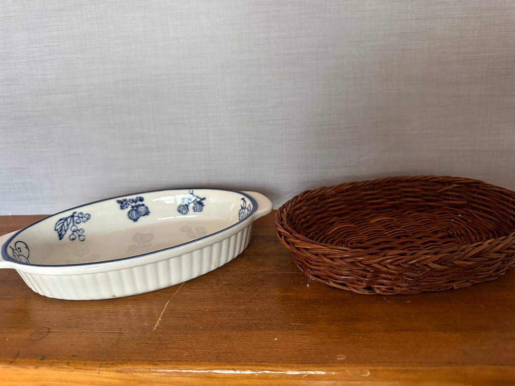 Vintage blue basket dish baking casserole dip pyrex corningware kitchen serving dish ceramic
