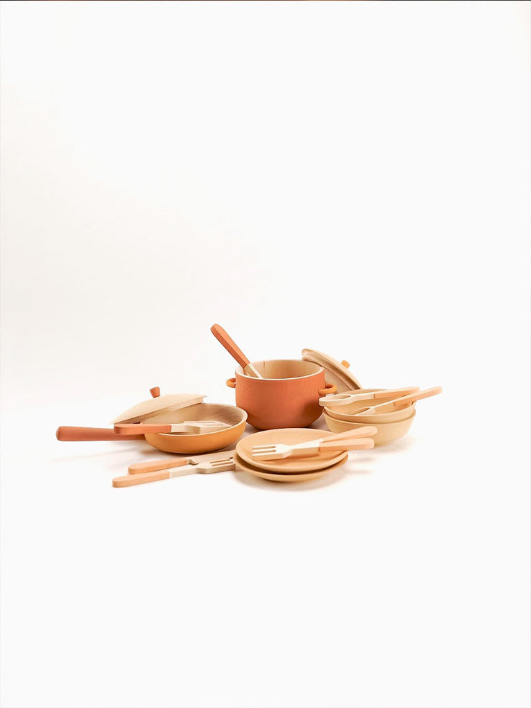 Wooden flower tableware with pots and pans dish ware play kitchen food toddler toys kids montessori waldorf pink